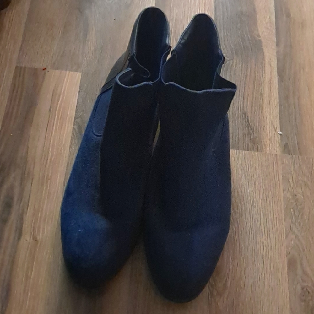 12W Blue Booties